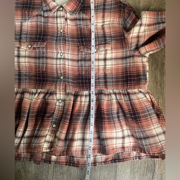 Plaid peplum shirt - Picture 8 of 8